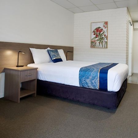 Chalet Motor Inn Bundaberg Buitenkant foto