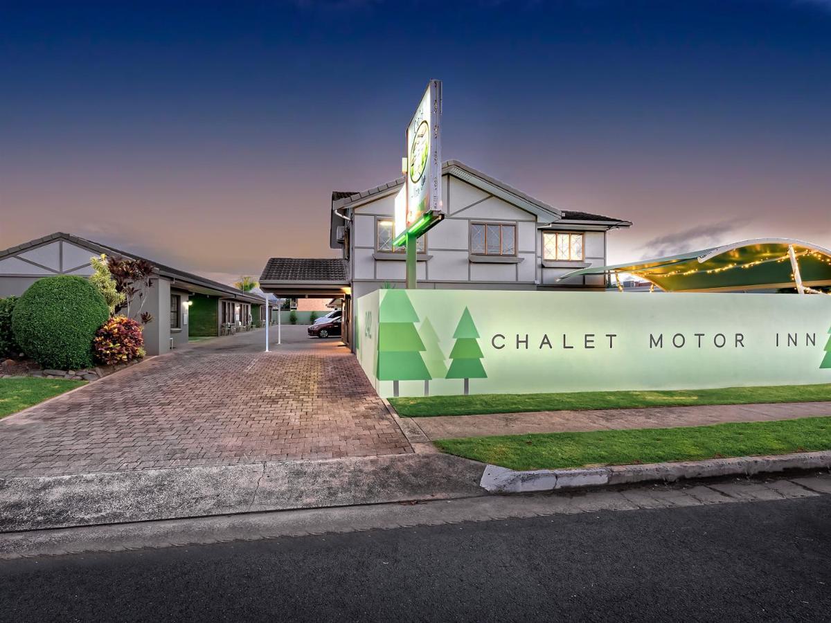 Chalet Motor Inn Bundaberg Buitenkant foto