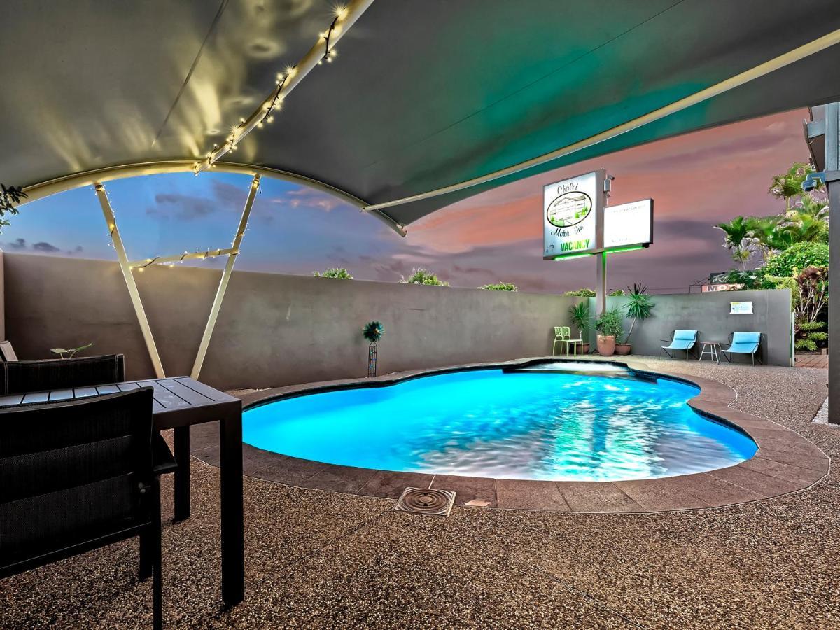 Chalet Motor Inn Bundaberg Buitenkant foto