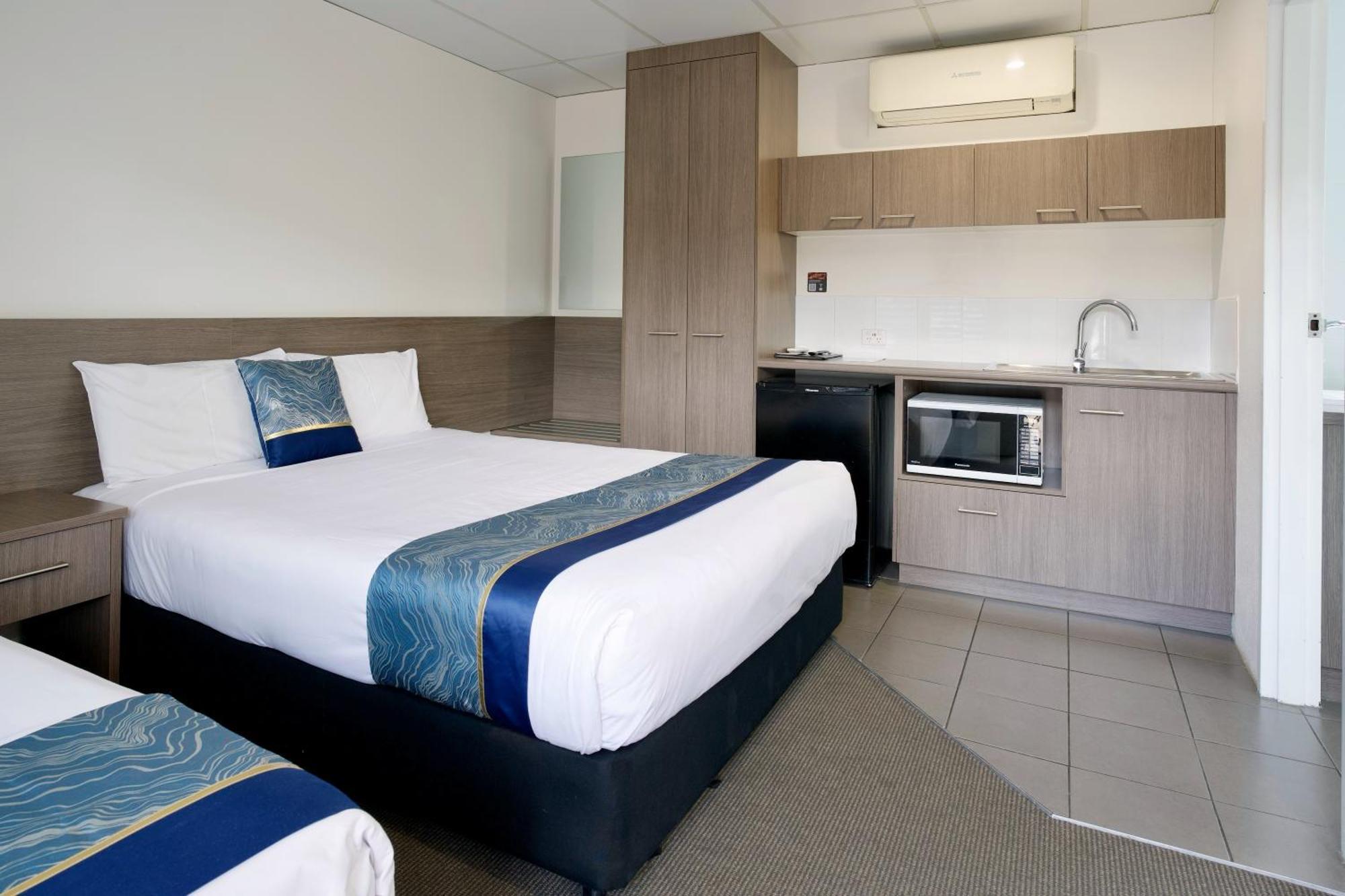 Chalet Motor Inn Bundaberg Buitenkant foto